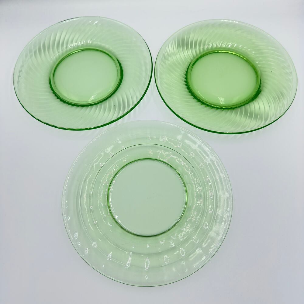 Anchor Hocking Green Depression Glass Swirl & Optic Luncheon 3pc Plate Set